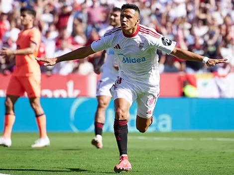 Alexis y Suazo fueron clave en la goleada de Sevilla sobre Barcelona