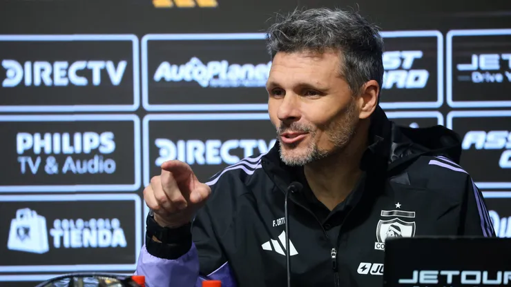 Fernando Ortiz reconoce que está en constante evaluación en Colo Colo.