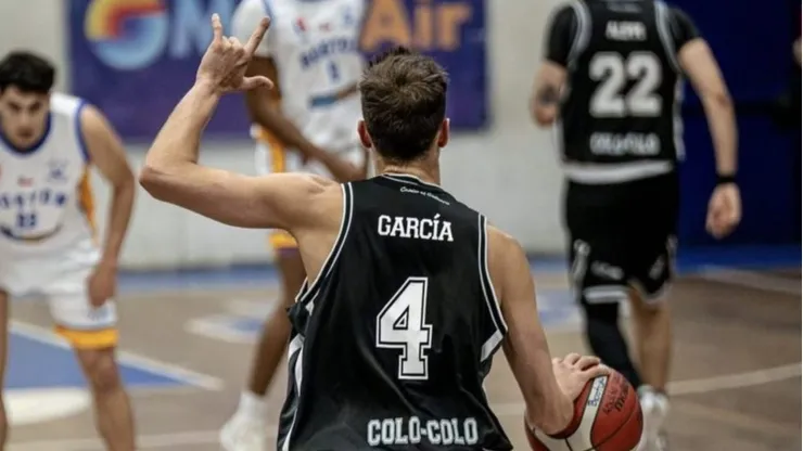 Es hincha de Peñarol pero ya siente lo que se vive en Colo Coloen su estadía en la rama de básquetbol.