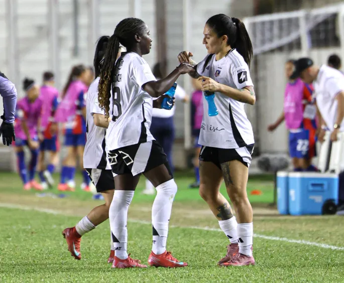 Colo Colo Femenino clasificó a cuartos de la Copa Libertadores | Foto: Colo Colo Femenino