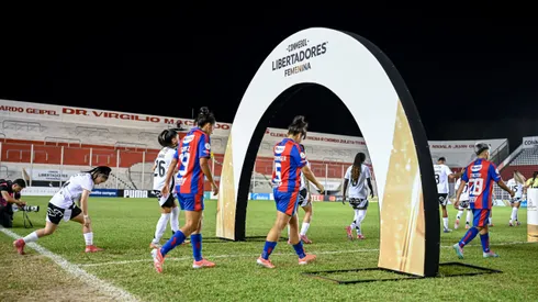 Llave de Copa Libertadores complicada por condiciones climáticas.