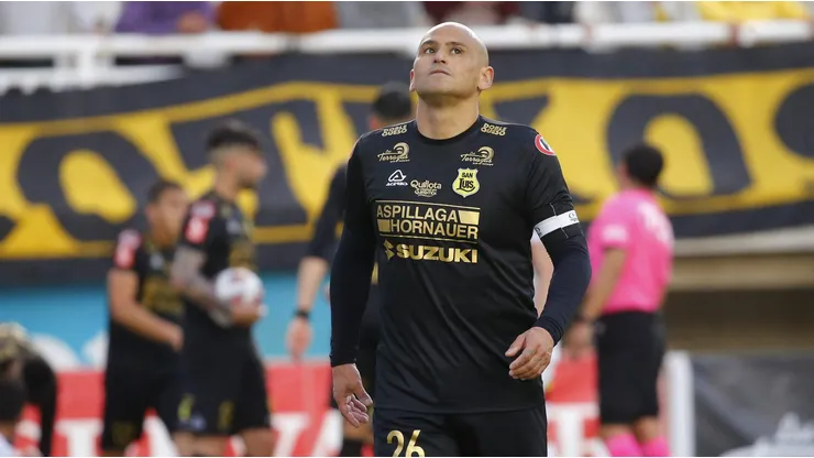 Suazo le pone fecha a su retiro del fútbol profesional: “Mi idea es…”.