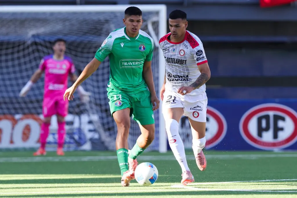 Audax Italiano y Unión La Calera se vieron las caras en La Florida. Imagen: Felipe Zanca/Photosport