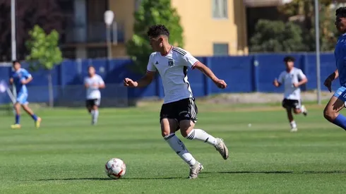 Anotó un triplete, hizo un golazo para la goleada y es figura en Colo Colo Fútbol Joven.