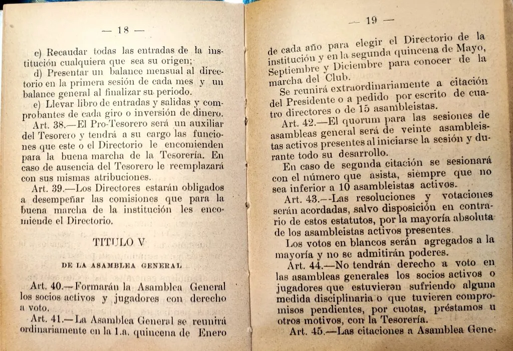Los estatutos del Eterno Campeón.