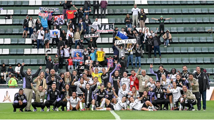 Colo Colo femenino celebra su racha invicta en el fútbol mundial.