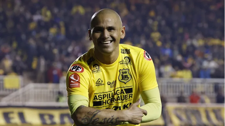 Humberto Suazo dice adiós al fútbol.