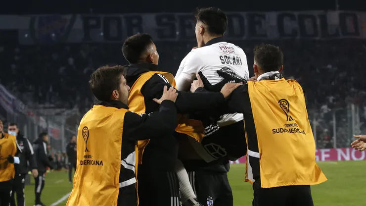 Pasaron por Colo Colo y hoy se volvieron a ver a más de 13 mil kilómetros de distancia de Chile.
