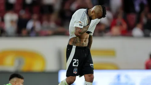 El técnico de Colo Colo respaldó a Arturo Vidal y explicó el bajón físico ante Deportes Limache.