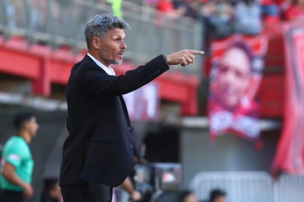 Fernando Ortiz durante el compromiso entre Colo Colo y Ñublense. Imagen: Eduardo Fortes/Photosport