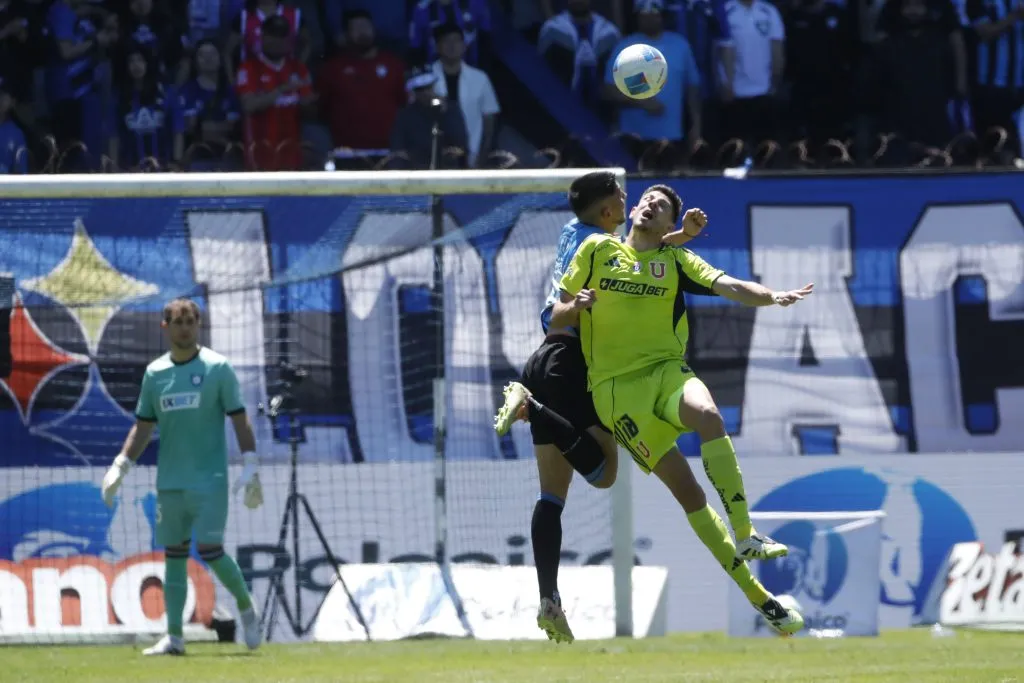Huachipato y Universidad de Chile disputaron el primer partido de la jornada dominical de la Liga de Primera 2025. Foto: Photosport.
