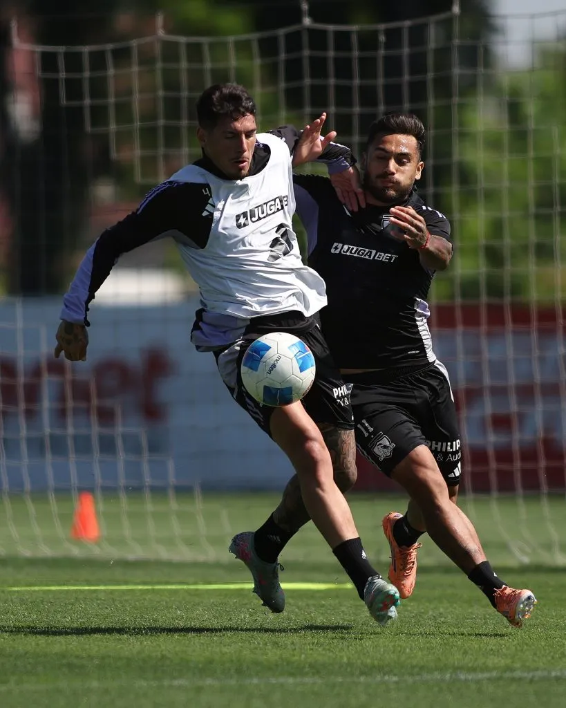 Alan Saldivia y Marcos Bolados en el entrenamiento. (Foto: Colo Colo)