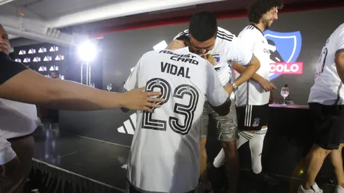 ¿Vidal debe seguir en Colo Colo? Esto opina Fierro por su continuidad.