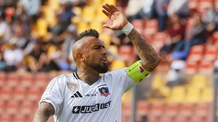 Arturo Vidal lamenta la ausencia de hinchas de Colo Colo en el partido ante Unión Española.
