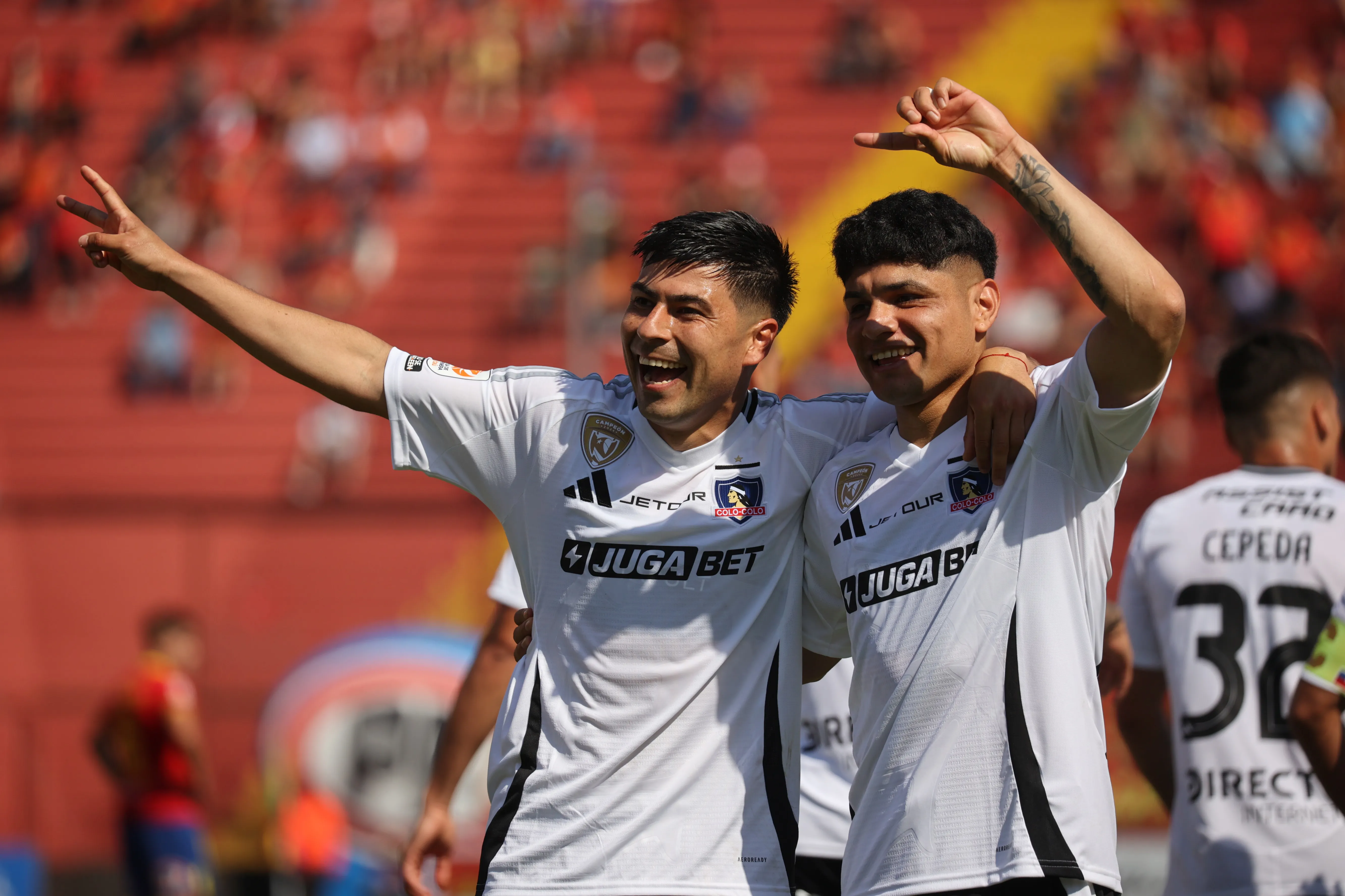 Tomás Alarcón marcó de tiro libre para Colo Colo.