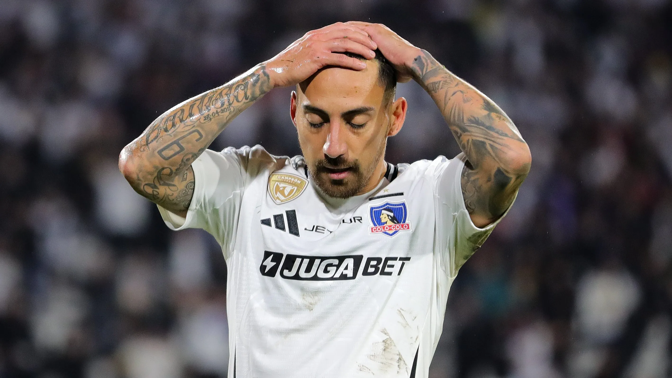 Javier Correa fue el blanco de las críticas en Colo Colo.