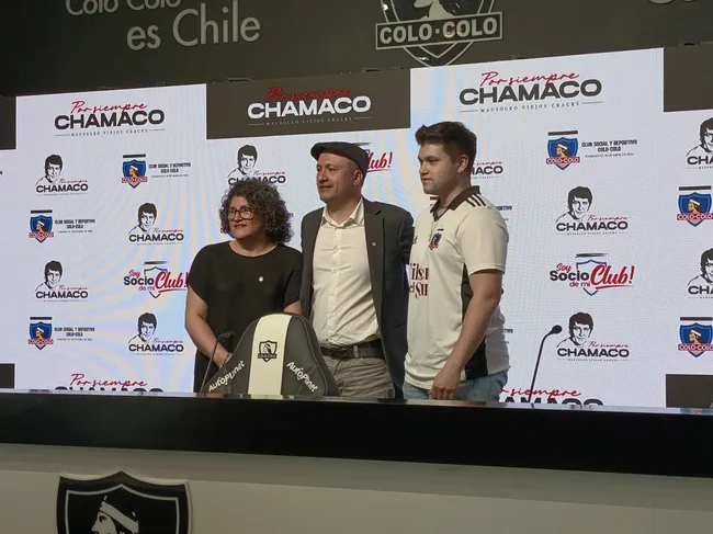 Edmundo Valladares anunció el gesto del Club Social y Deportivo Colo Colo con Francisco Chamaco Valdés. Foto; Miguel Gutiérrez/DaleAlbo.