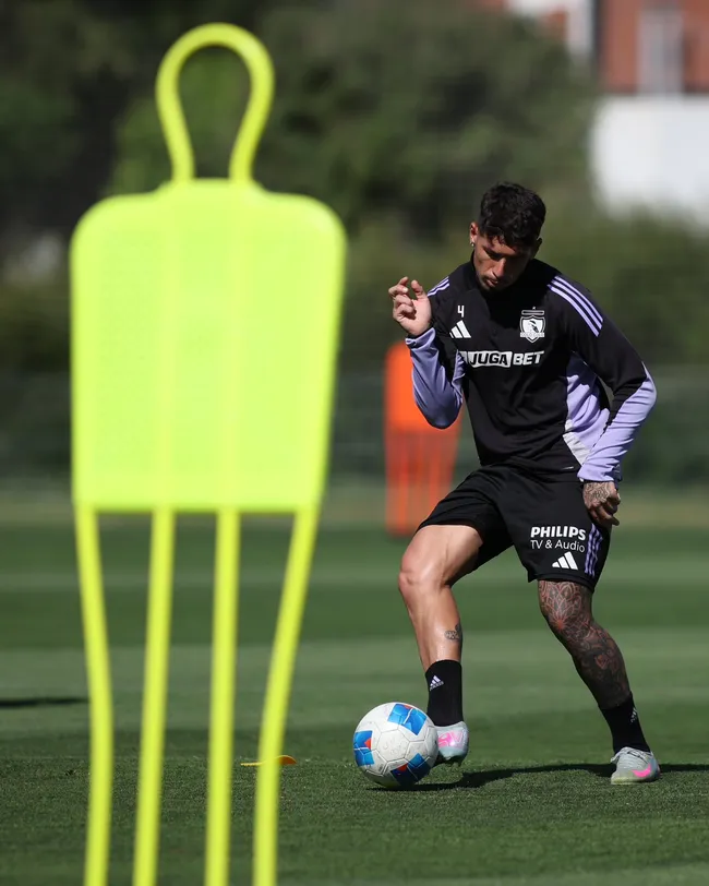 Alan Saldivia suma minutos en el amistoso de Colo Colo ante Transandino de Los Andes. Foto: Colo Colo.