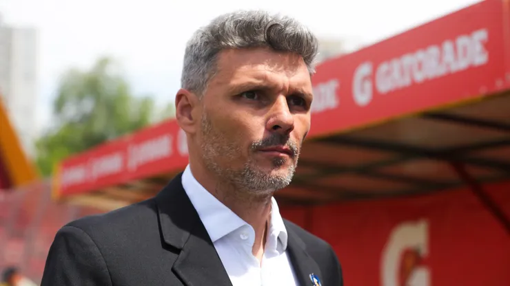 Fernando Ortiz sorprende con su opinión sobre la regla del minutaje Sub 21 en la Liga de Primera.