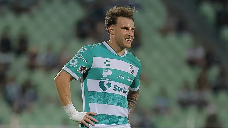 Bruno Barticciotto no ve probable llegar a Colo Colo. | Imagen: Getty.