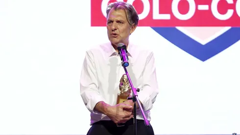 El reconocimiento a Aníbal Mosa por parte de Colo Colo de Todos los Tiempos.