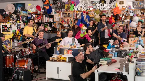 Colo Colo dice presente en el Tiny Desk de 31 Minutos, donde dos de sus protagonistas cuentan la trastienda.