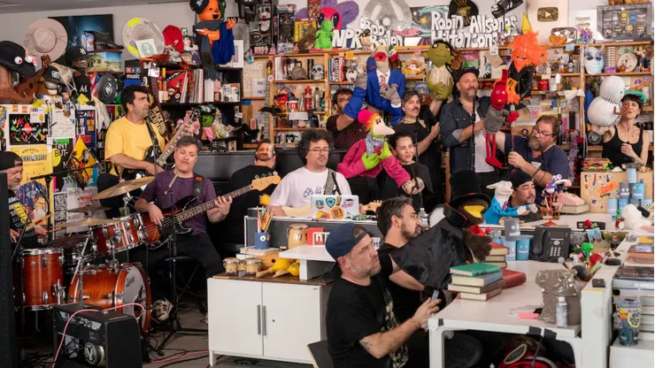 Colo Colo dice presente en el Tiny Desk de 31 Minutos, donde dos de sus protagonistas cuentan la trastienda.