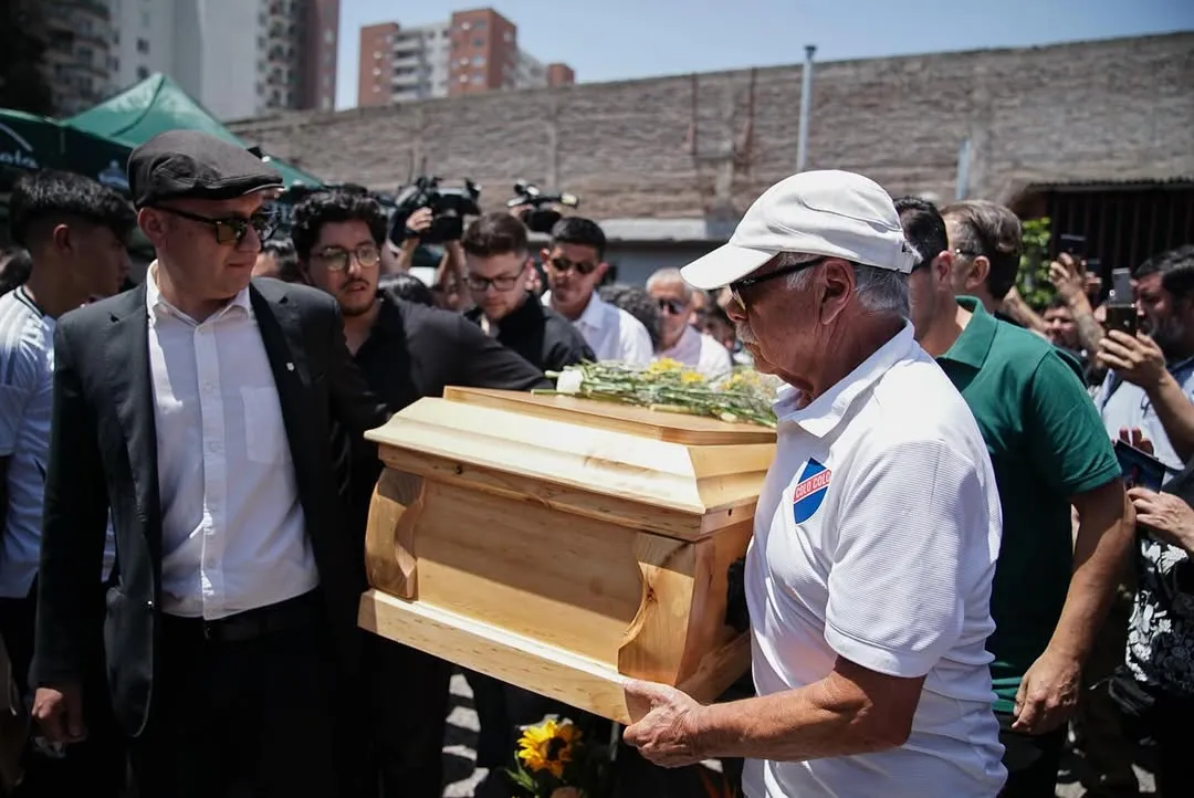 Las hermosas palabras de Carlos Caszely a Chamaco Valdés. 