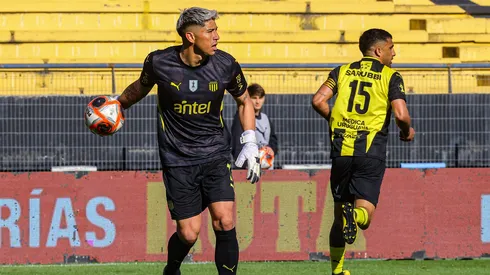 En Peñarol le mandan un nuevo aviso a Colo Colo por el futuro de Brayan Cortés