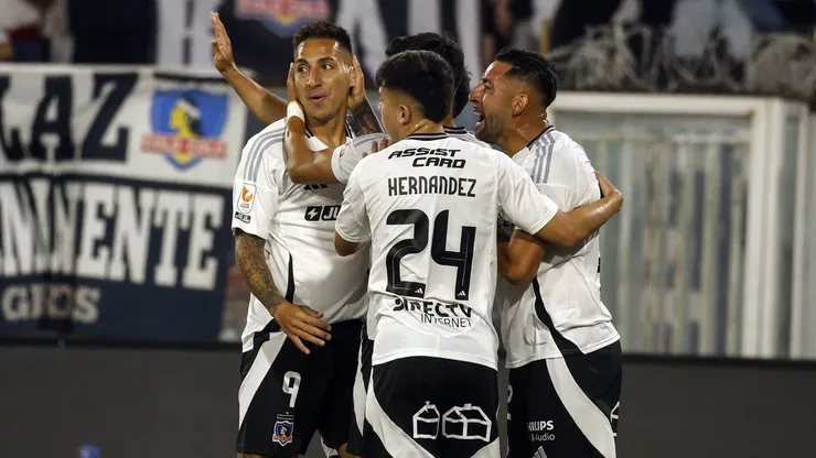 Colo Colo tiene a cuatro jugadores al borde de la suspensión.