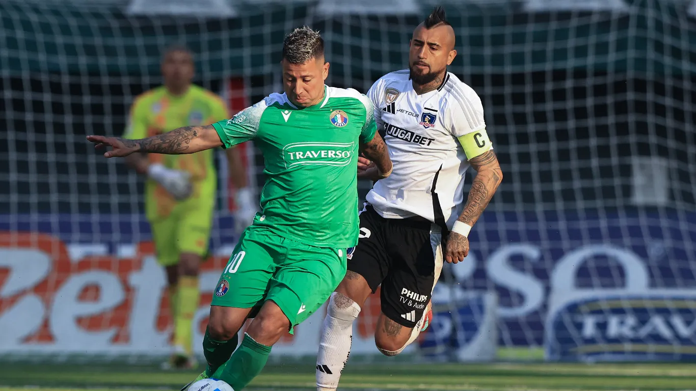 Colo Colo espera la caída de Audax Italiano vs Ñublense.