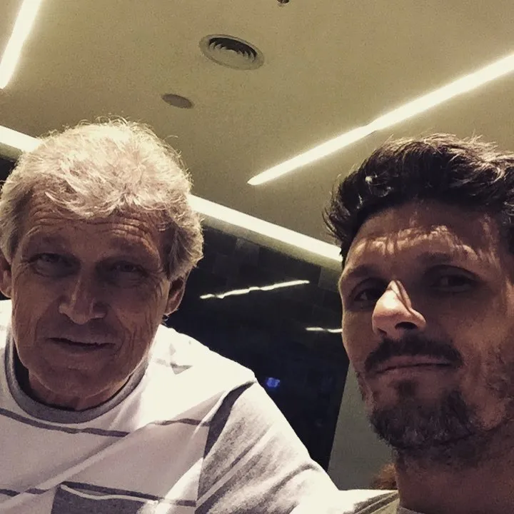 Fernando Ortiz y su papá  en el 2016. (Foto: tanoortiz19)