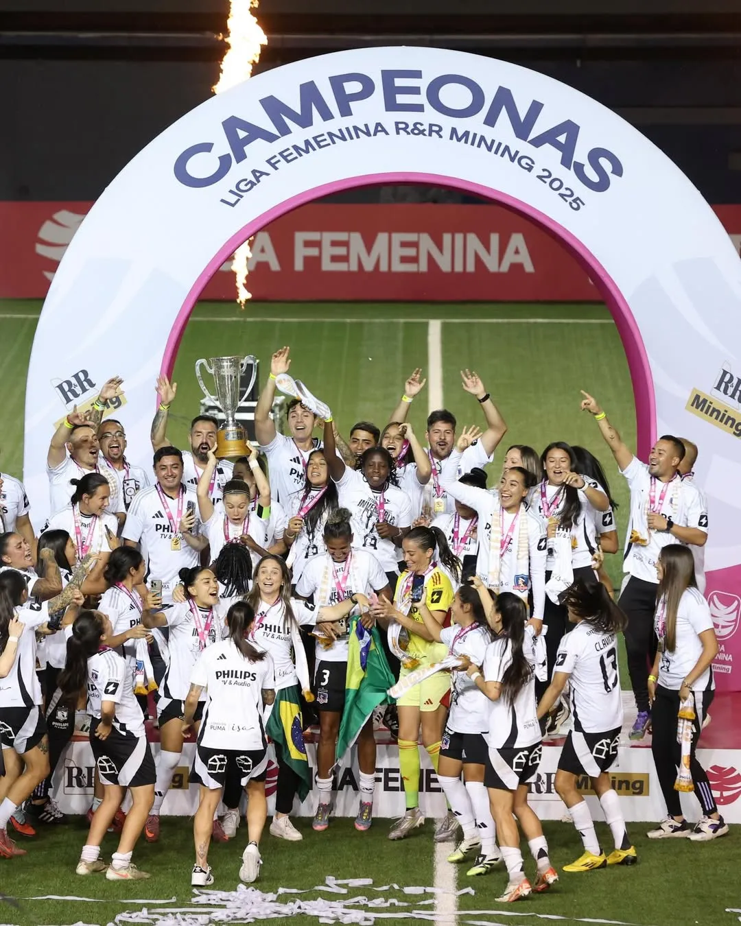 El Cacique coronó una campaña perfecta que derivó en el tetracampeonato. Foto: Colo Colo Femenino.