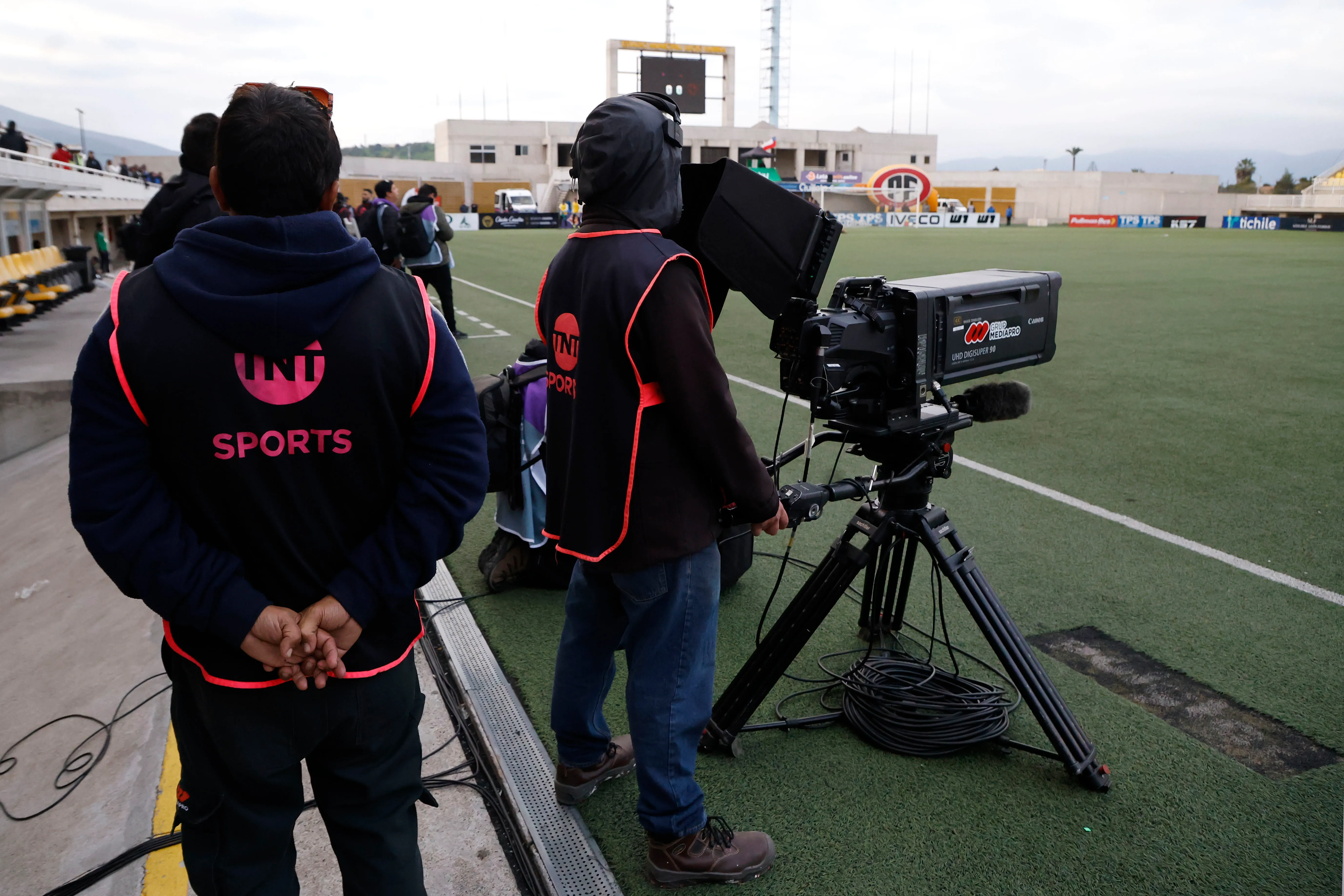 TNT Sports y la ANFP plantearon una serie de cambios al fútbol chileno que Colo Colo debe mirar de reojo. Foto: Sebastian Cisternas/Photosport