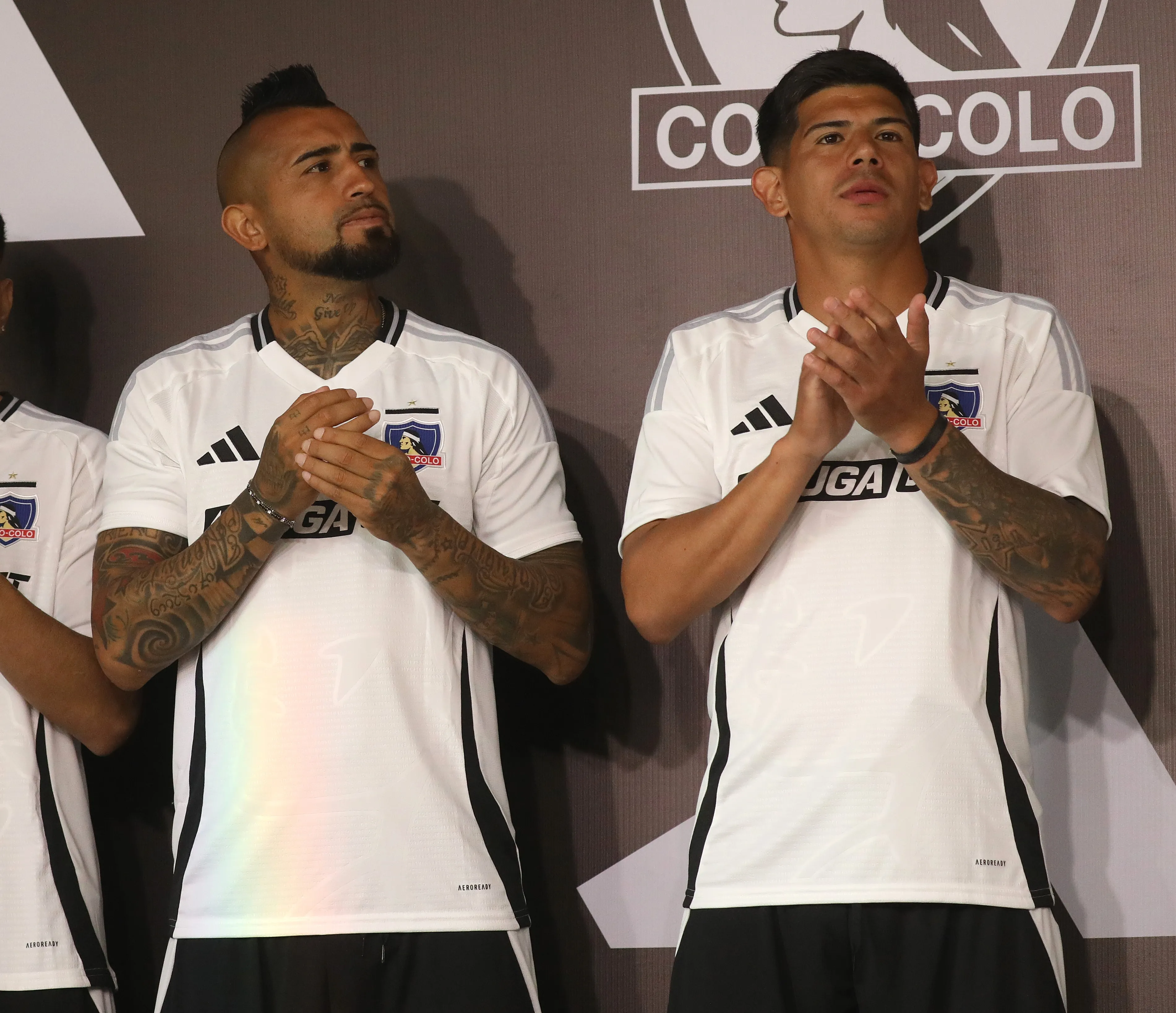 Arturo Vidal y Esteban Pavez fueron los grandes apuntados por el mal 2025 que tuvo el cuadro Popular. 