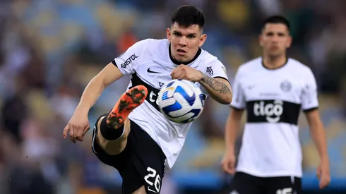 Representante de central que suena en Colo Colo reconoce negociaciones.