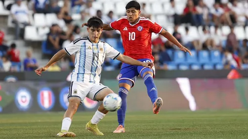 Chile juega la final de la Copa UC ante Argentina.
