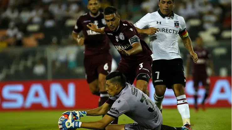 El día que Esteban Andrada se lució ante Colo Colo en el Monumental