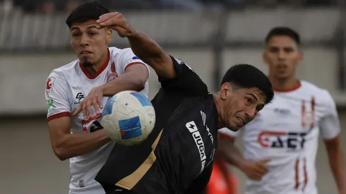 Pedro Navarro podría volver a salir de Colo Colo.