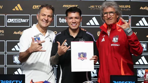 Matías Fernández fue presentado en Colo Colo.