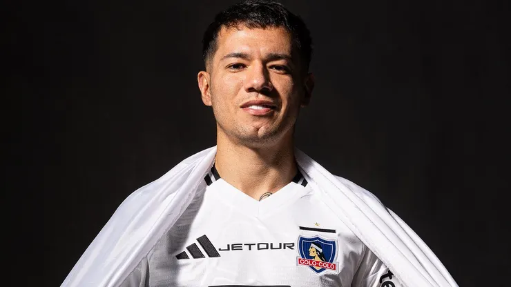 ¿En qué posición rinde mejor Fernández en Colo Colo? Esto respondió