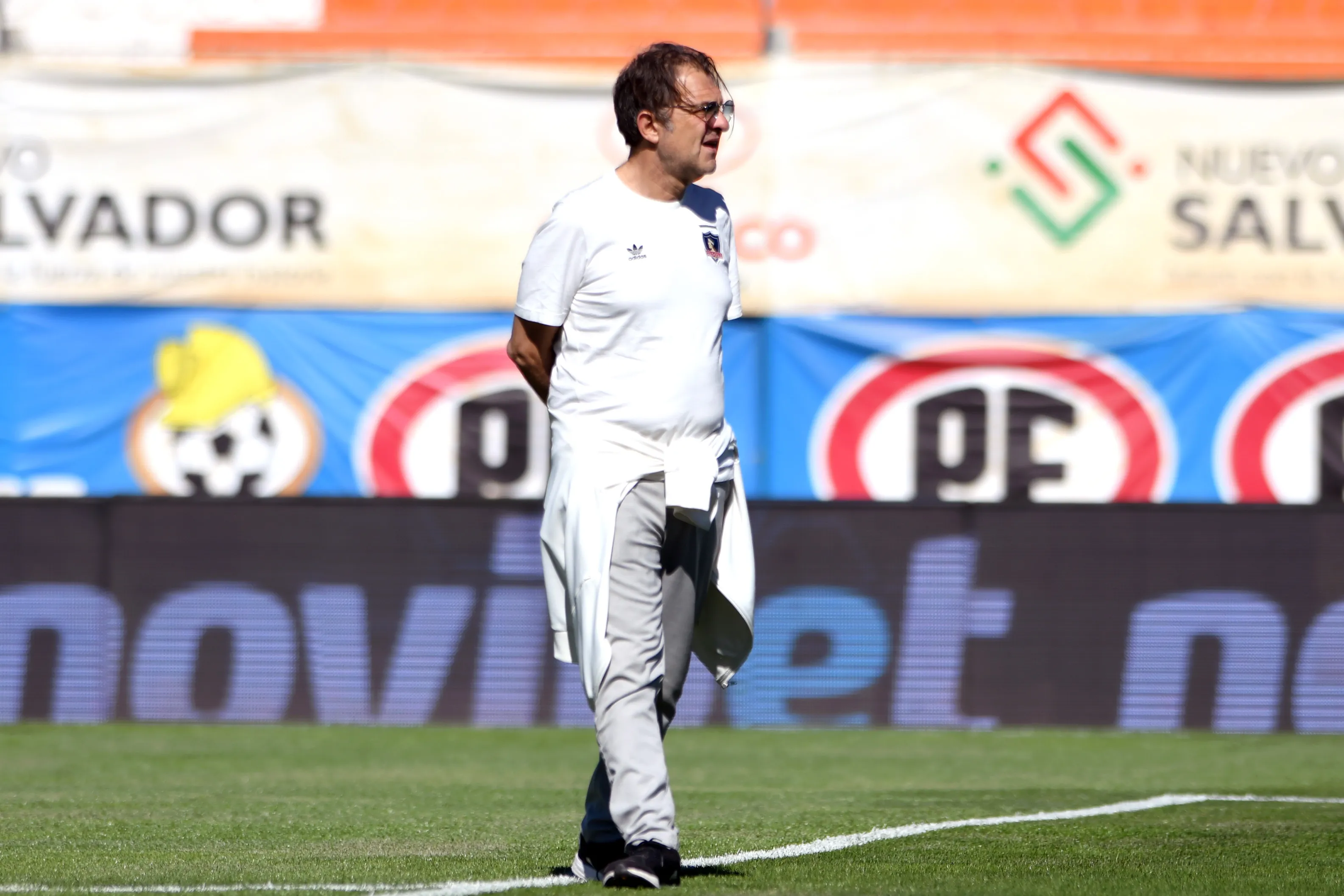 Aníbal Mosa busca cerrar el mercado de Colo Colo lo antes posible.