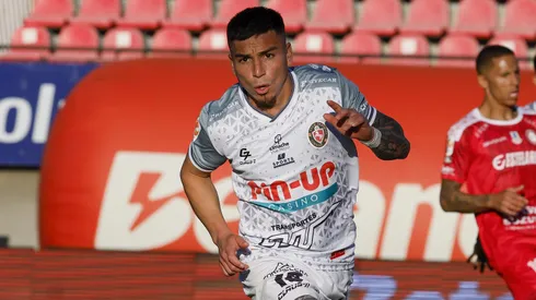 Ojo, Colo Colo: En Argentina cuentan la firme sobre supuesto interés de Newell’s en Popín Castro.