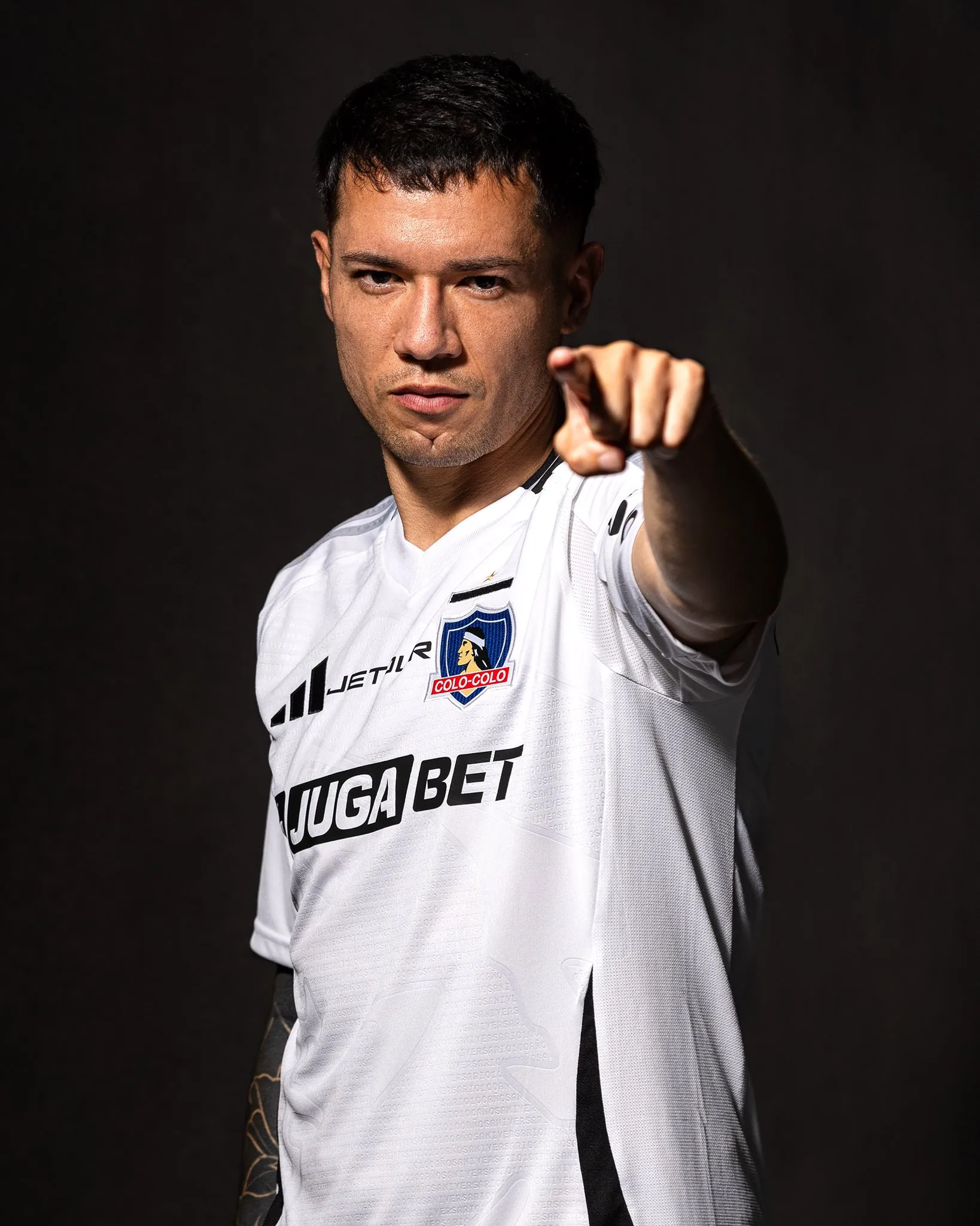 Fernández regresa a nuestro país tras triunfar en Ecuador. Imagen: X Colo Colo.