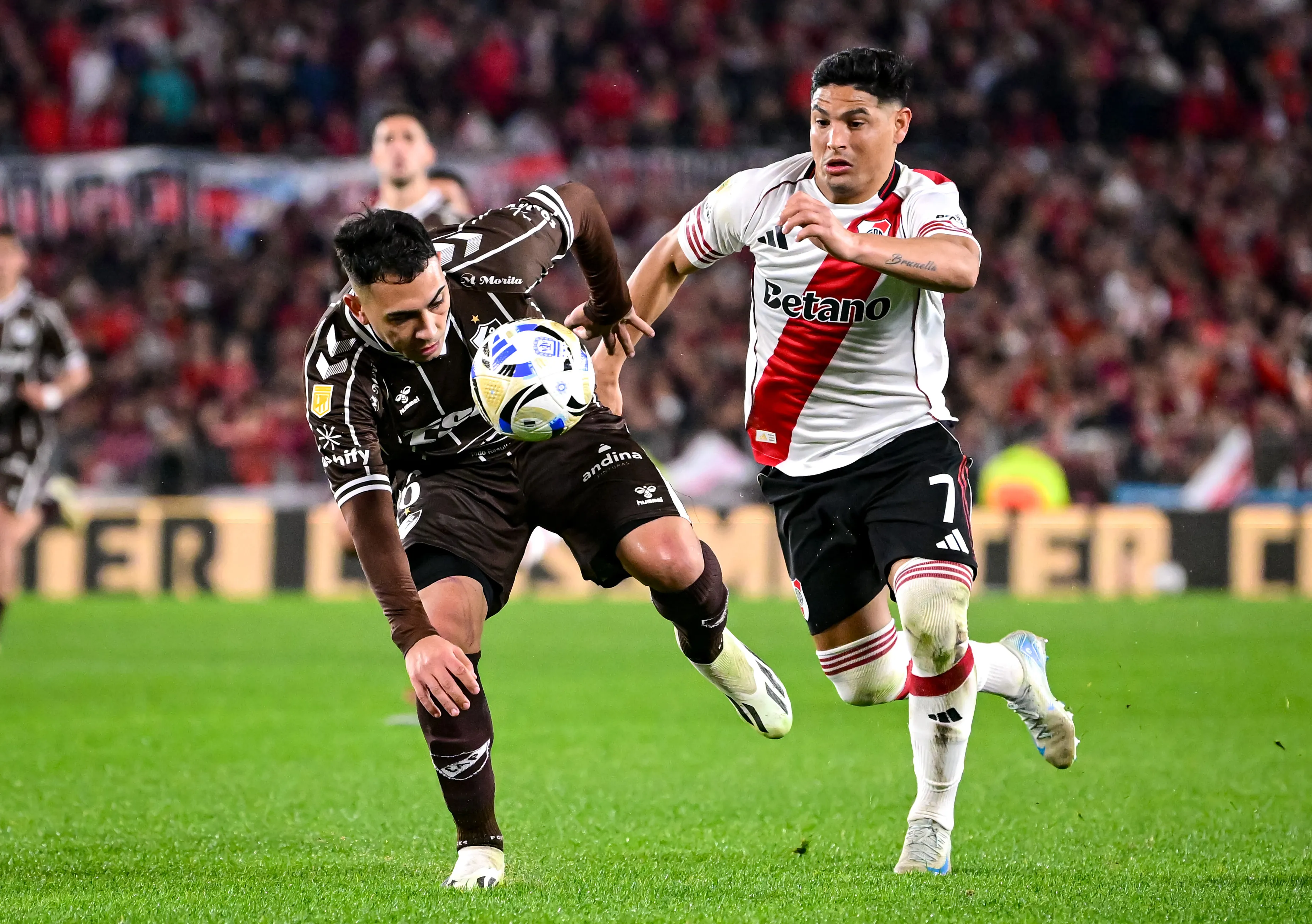 Óscar Salomón interesa en el Cacique. 