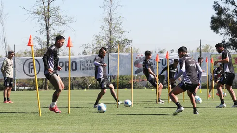 A días de la pretemporada Colo Colo no logra cerrar el plantel del 2026.