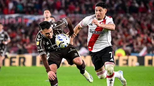 Colo Colo no es el único equipo que quiere a Óscar Salomón.