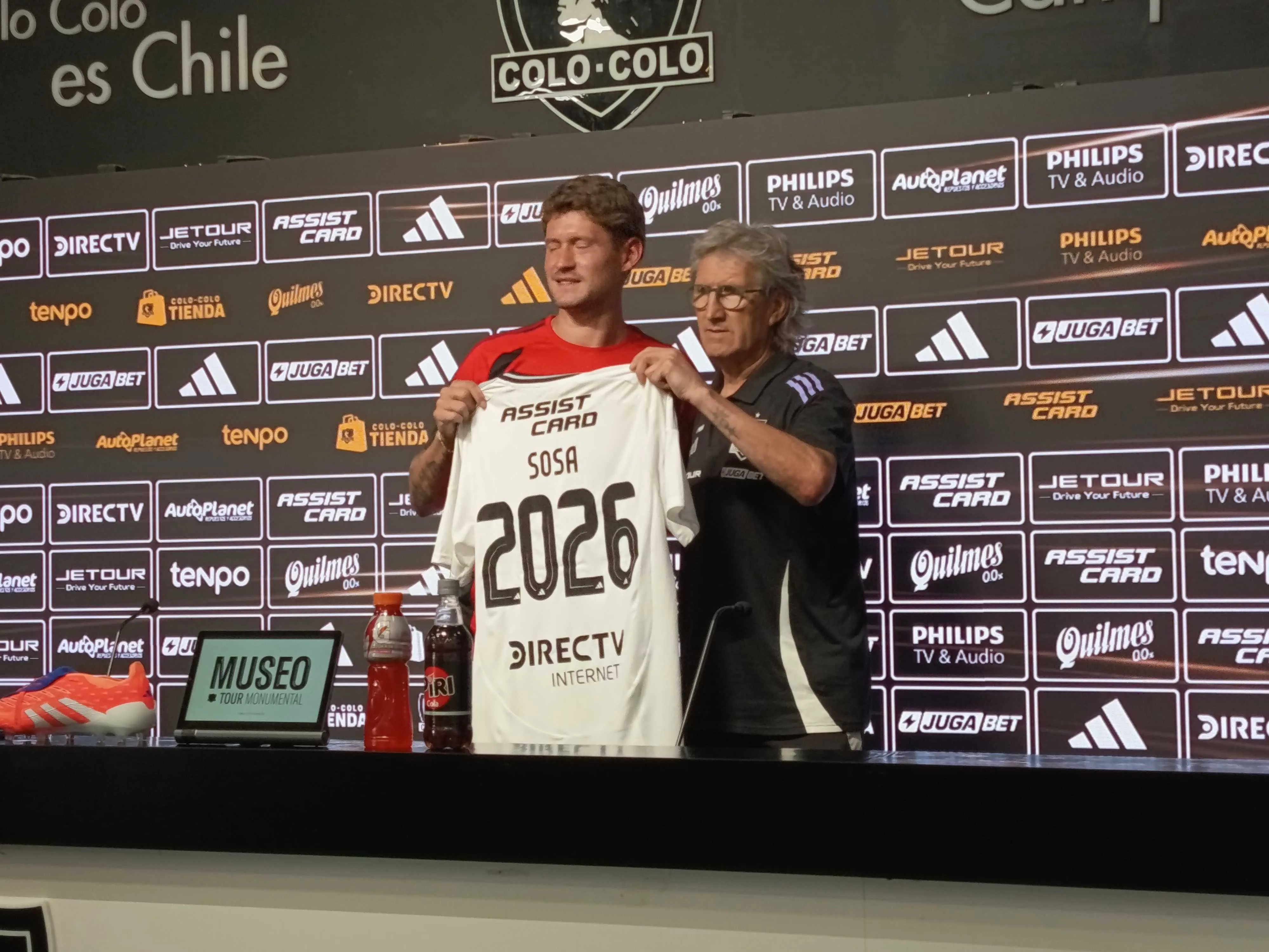 Joaquín Sosa presentado en el Monumental. (Foto: DaleAlbo)