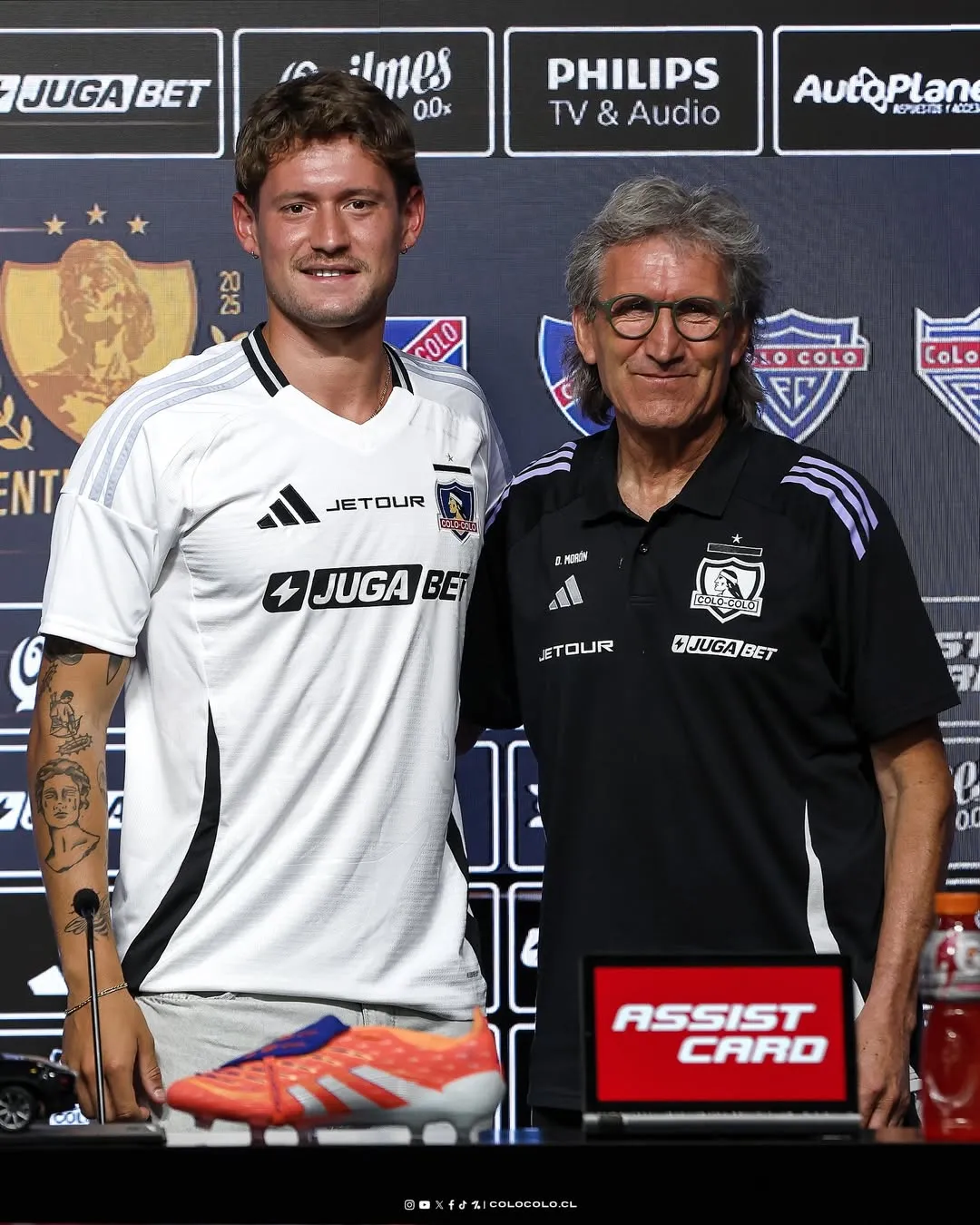 Joaquín Sosa usará la camiseta número 4 en Colo Colo.Imagen: Colo Colo Oficial