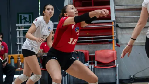 CSD Colo Colo denuncia discriminación contra jugadora de vóley, por parte de hinchas de la UC